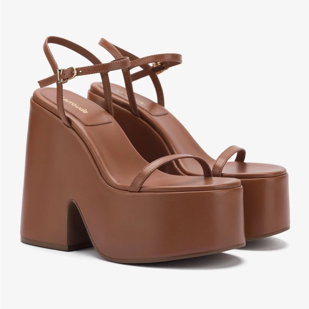 Larroudè ‘Wanda’ sandals
